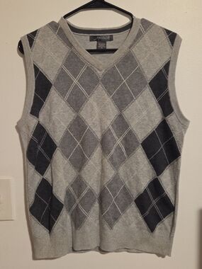 Vintage Argyle Sweater Vest in Light Gray and Dark Gray